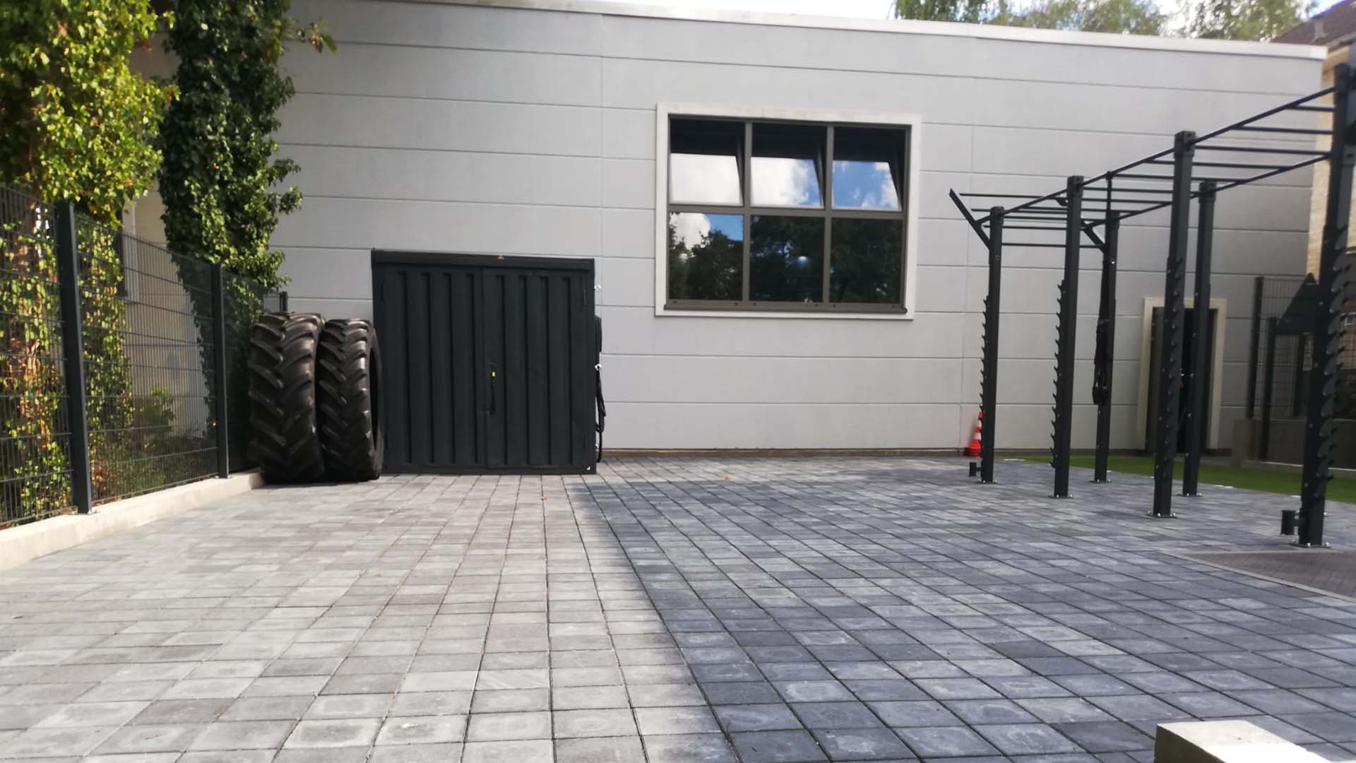 FitnessWorld-OutdoorGym-Wracks